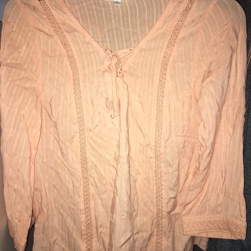 3/4 sleeve tie front shirt